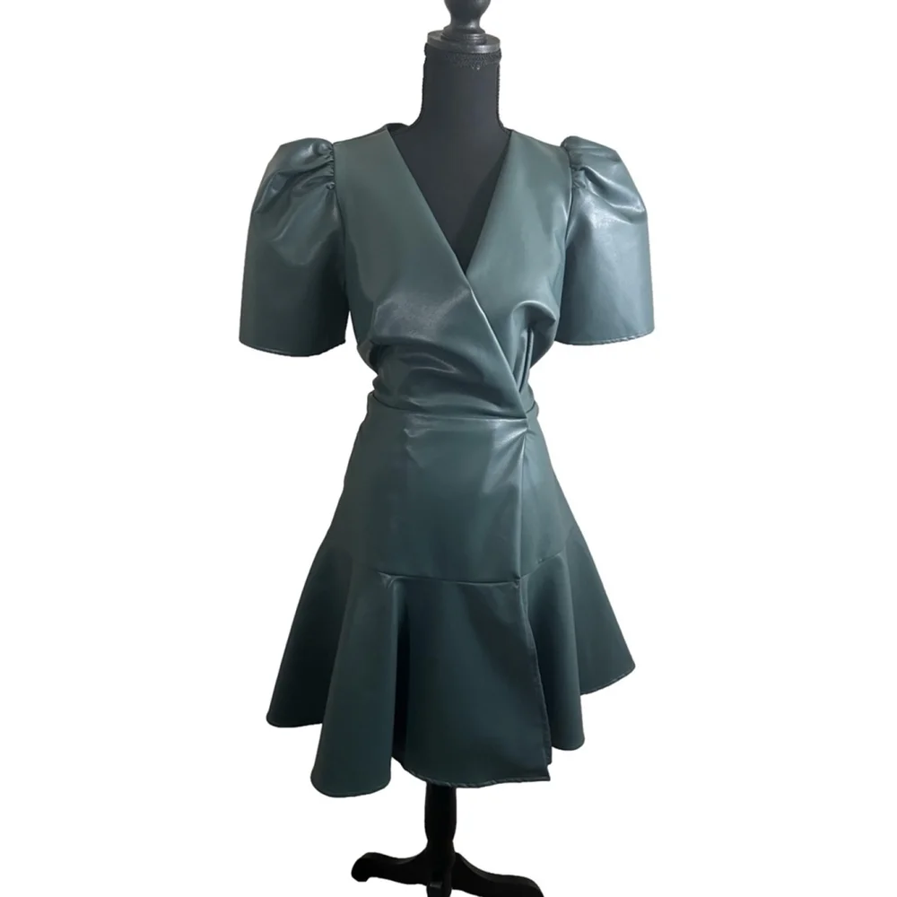 NWOT Women's Cartolina Nantucket Dress Size S Green